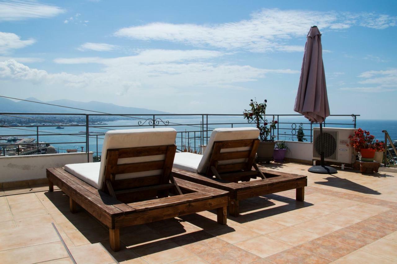 Piraeus Lux Secret Apartment Екстериор снимка